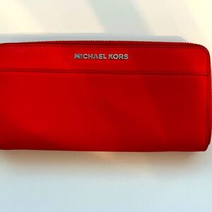 Michael Kors zipper wallet